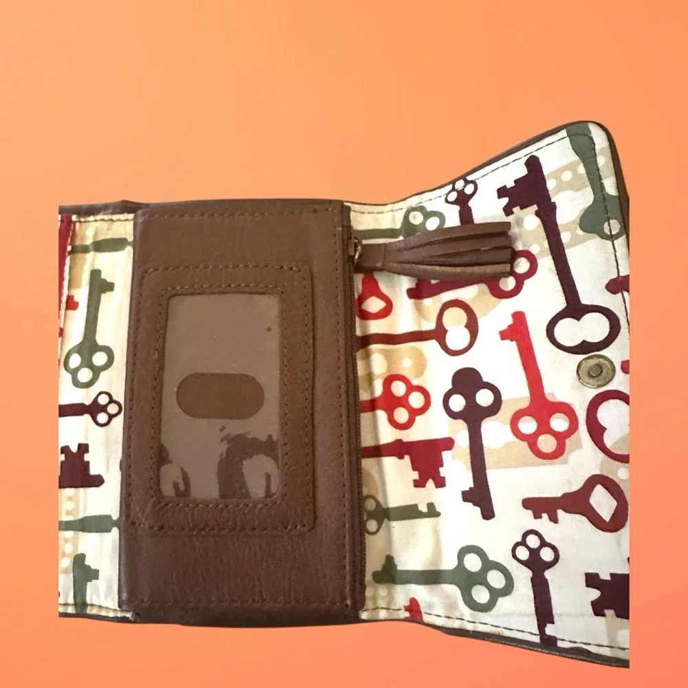 Vera Bradley this wallet